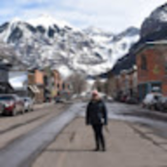 Meet your Posher, Stephanie - Picture 1 of 1